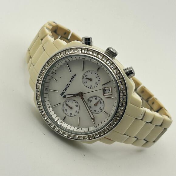 Michael Kors Runway MK-5079 White Acrylic Band Women’s Watch New Battery